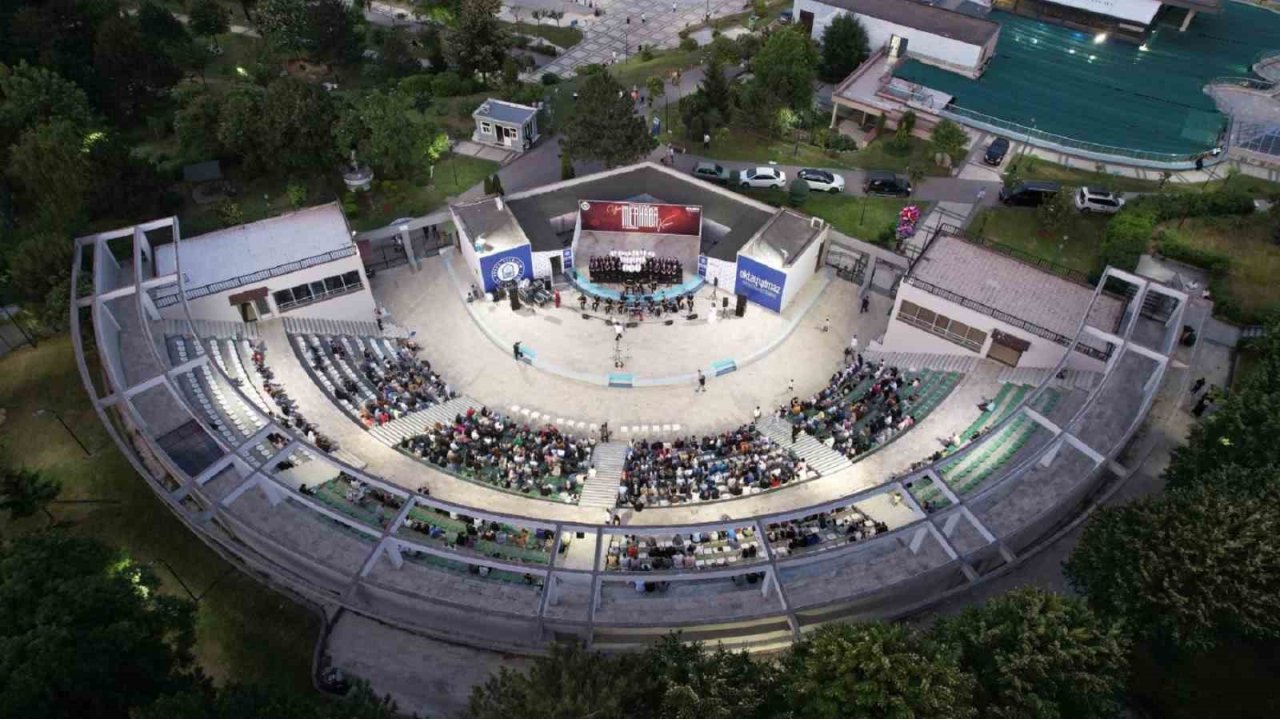 ‘Erguvan’dan Görkemli Final