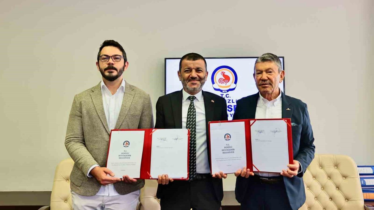 İş Adamı Derya Baltalı, Menderes Bulvarı’na Modern Bir Yaya Üst Geçidi İçin Çalışmalara Başladı