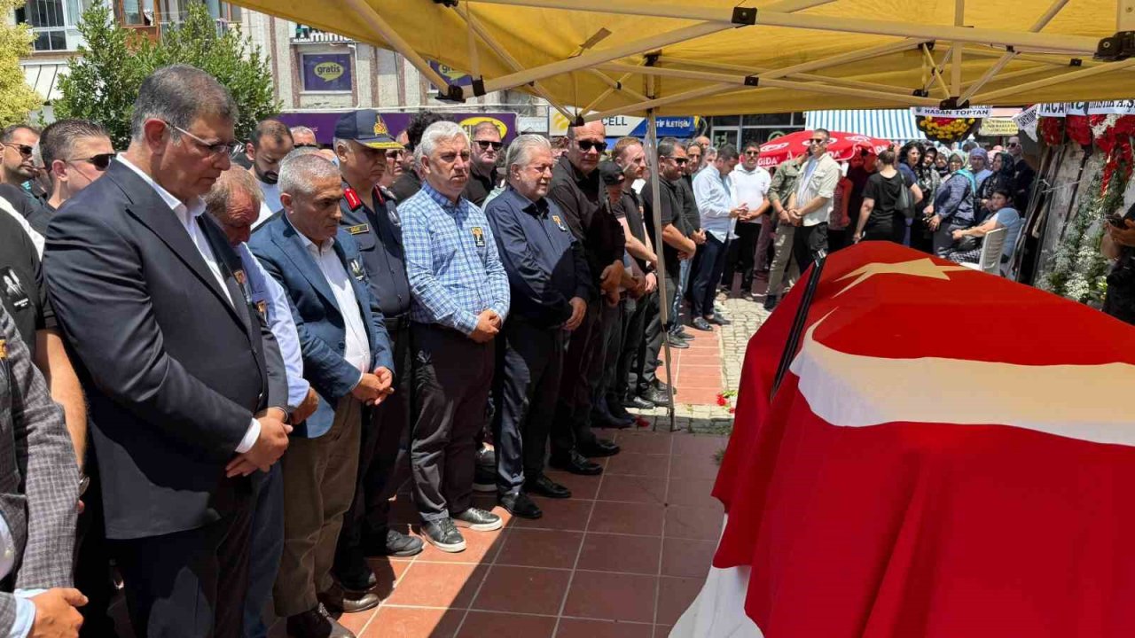 İzmir Esnaf Camiası Salih Yiyitalp’i Kaybetti