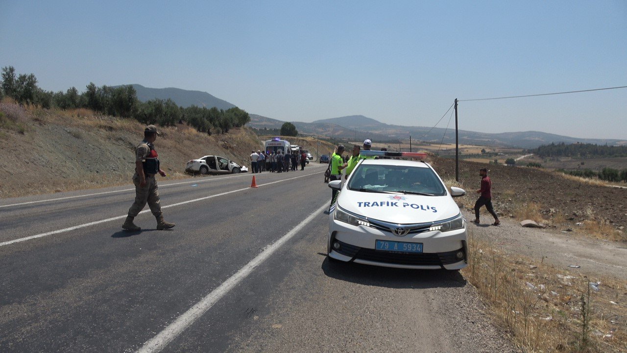 Kilis-hatay Yolunda Çift Taraflı Kaza: 8 Yaralı