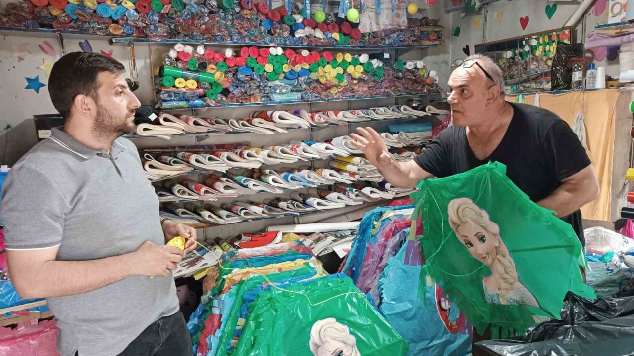 Samsunlu Ustadan Dünya Gökyüzüne Uçurtma: Güney Amerika’dan Bile Sipariş Alıyor