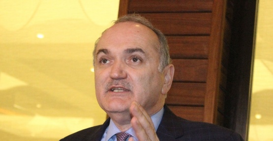 Bakan Özlü: “Referandum statükocu olanlarla, Türkiye’nin büyümesini isteyenler arasında olacak”