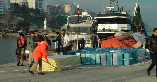 Sahil Güvenlik’ten 81 bin paket kaçak sigara operasyonu