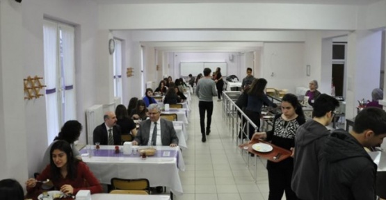 İl Milli Eğitim Müdürü öğrencilere misafir oldu