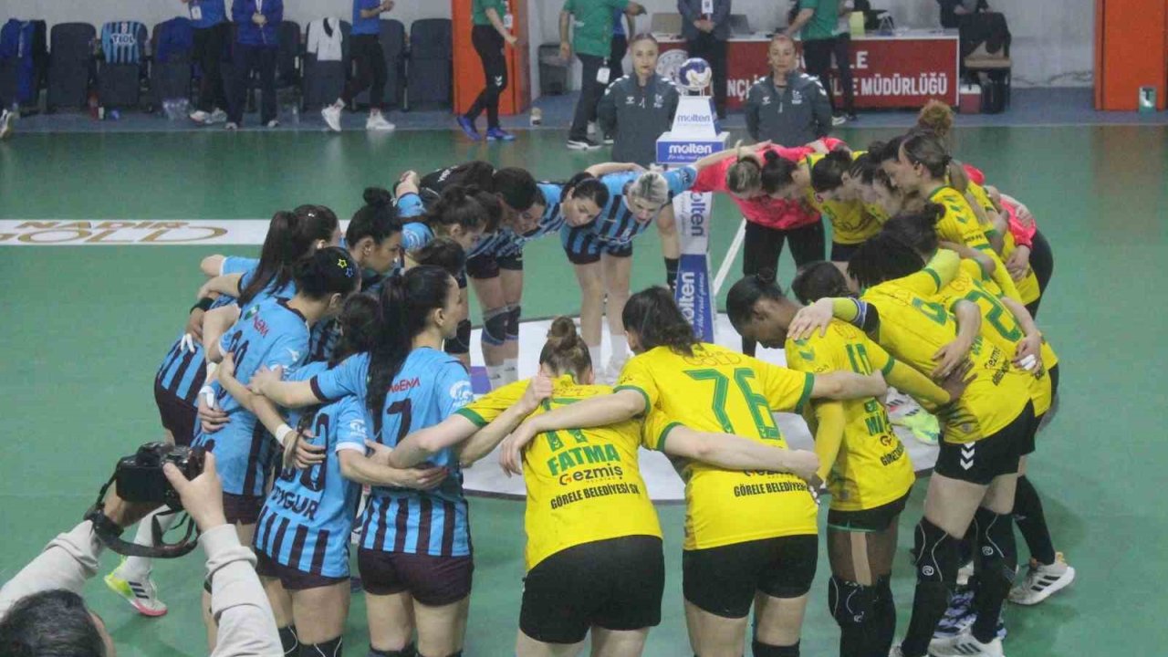 Görele Belediyesi Kadın Hentbol Takımı’ndan Desteğini Çekti