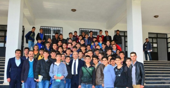 Kutlu, Mesleki ve Teknik Anadolu Lisesi öğrencileriyle buluştu