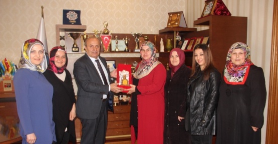İl Kadın Kolları Başkanı Selçuk, Başkan Arslan’ı ziyaret etti