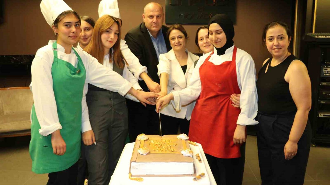 Elite World’den Ayın Personeli Etkinliği