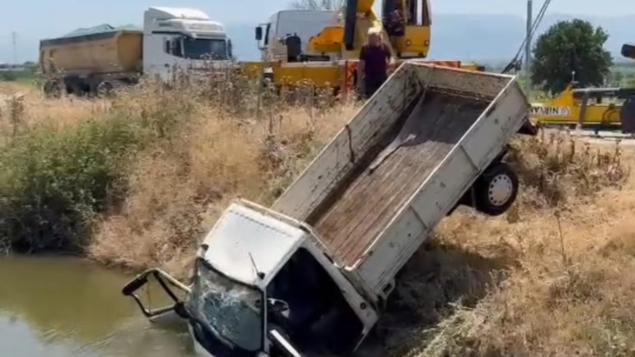 Turgutlu’da Trafik Kazası: 3 Kişi Yaralandı