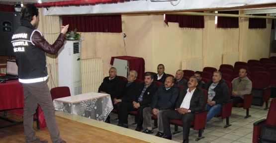 Özel güvenlik personellerine uyuşturucu konusunda bilgilendirme yapıldı