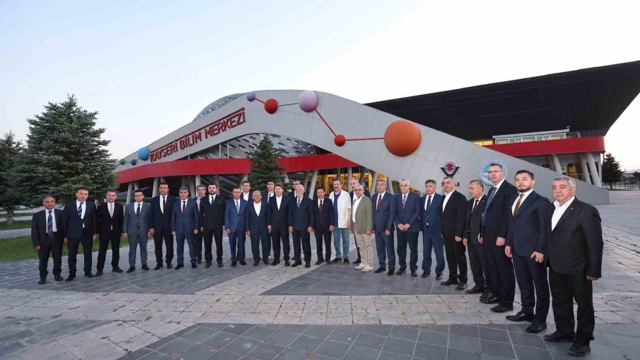 Büyükkılıç’tan Bakan Tunç’a, Kültepe Kaniş Karum Ve 7,5 Milyon Yıllık Fosillerin Tanıtımı