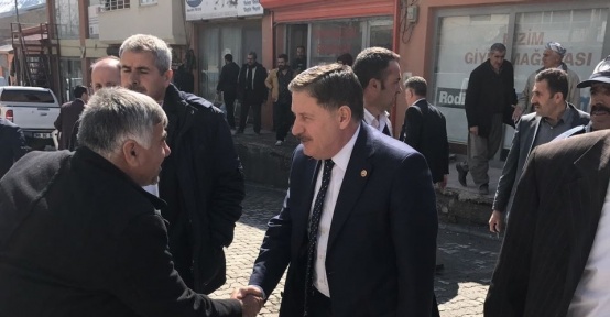 AK Partili Özbek’e Şemdinli’de sıcak karşılama