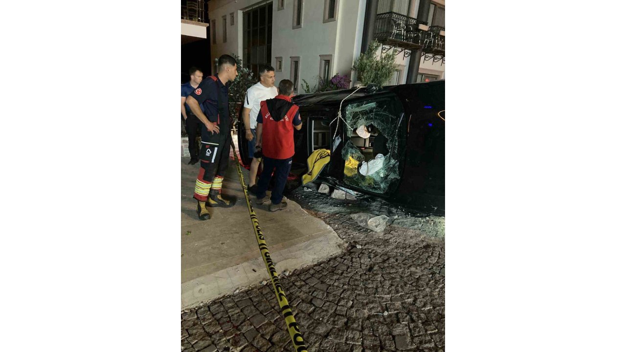 Ayvalık’ta Gece Yarısı Feci Kaza: 1 Ölü, 1 Yaralı