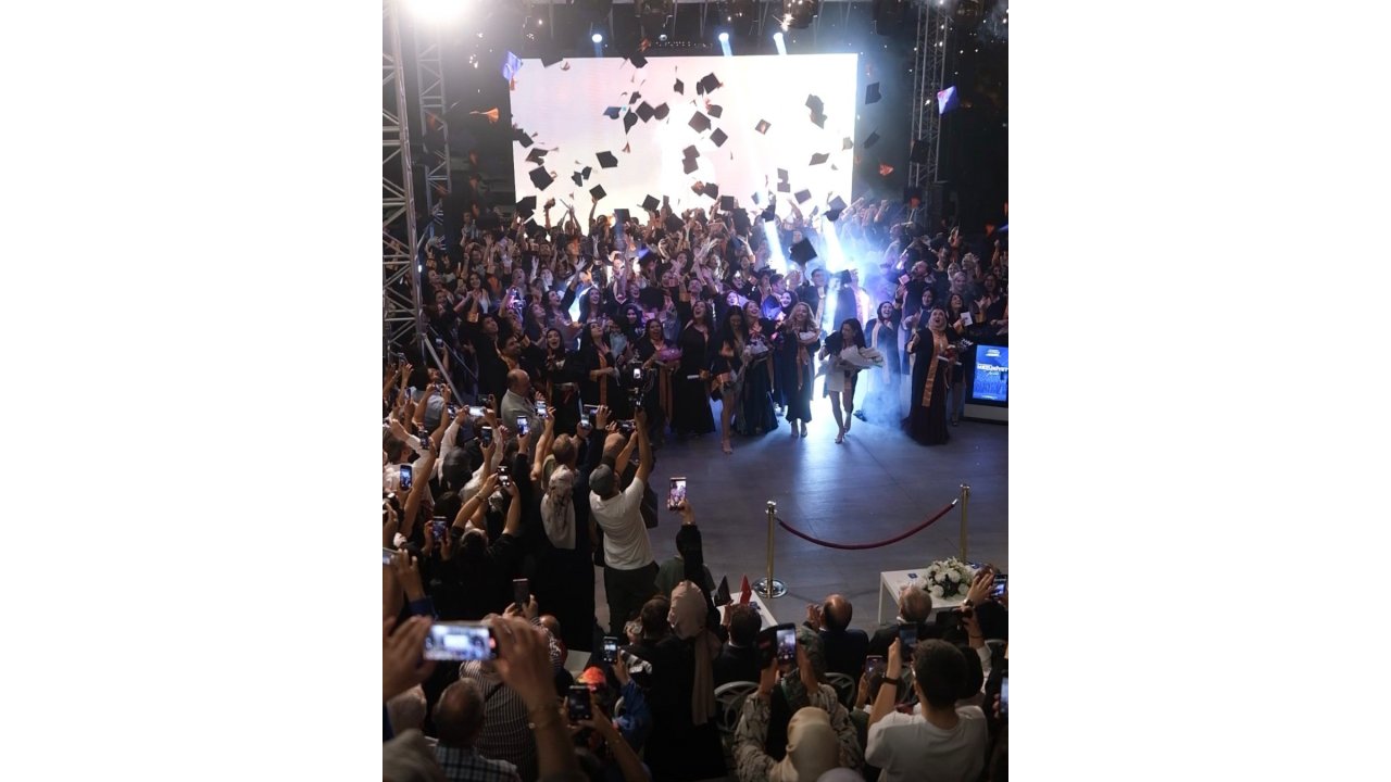 Mudanya Üniversitesi’nde Mezuniyet Heyecanı