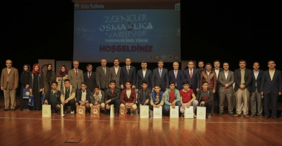 Gençler Osmanlıca yarıştı