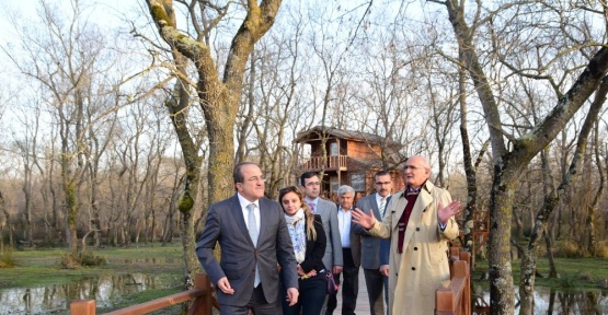 Bakan Yardımcısı Alpay Kuş Cenneti’ne hayran kaldı