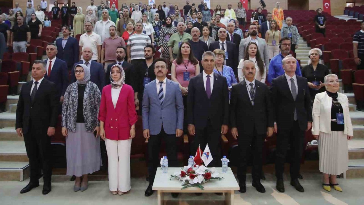 Aiçü’de Ejer Kongresi Başladı