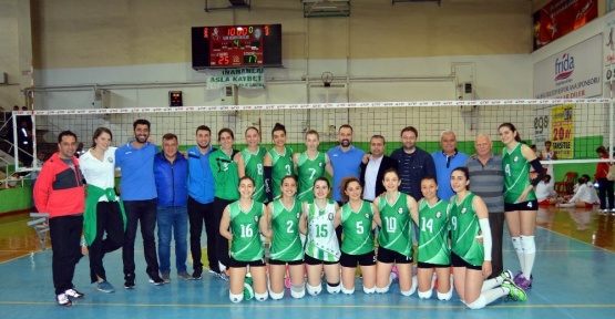 Salihli Belediyespor filede sezonu galibiyetle kapattı