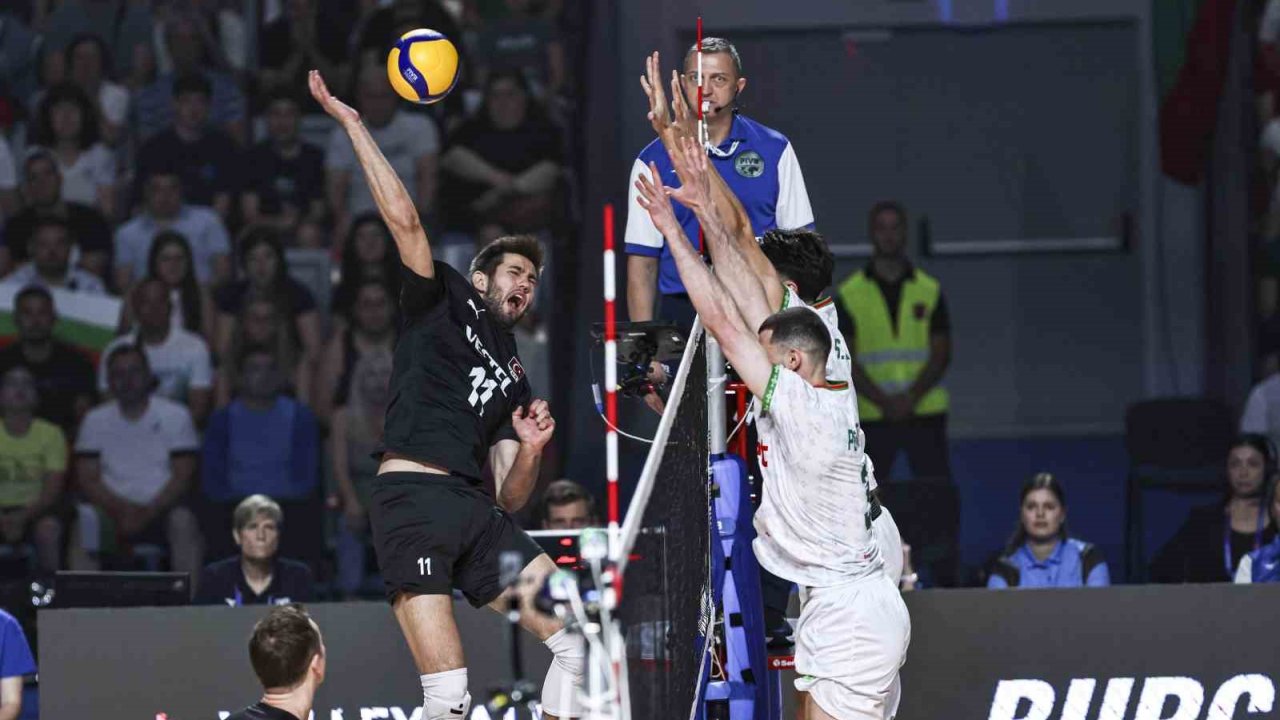 A Milli Erkek Voleybol Takımı, Bulgaristan’ı 3-0 Mağlup Etti