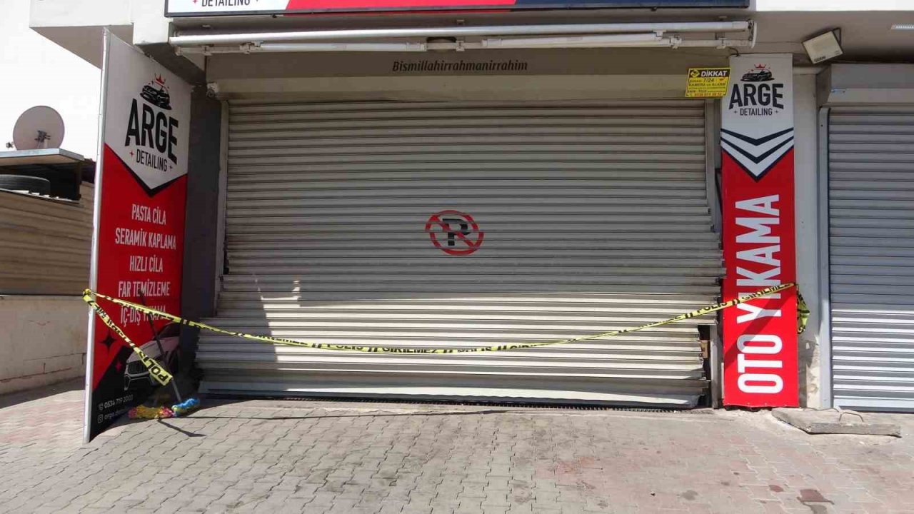 Mersin’de 3 Genç, Oto Yıkama Dükkanında Ölü Bulundu