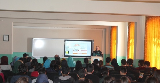 Lise öğrencileri 13 yetime kardeş oldu