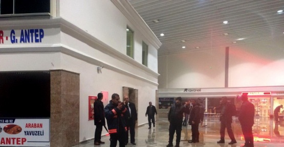 Yeni otogarın su sızdıran çatısına itfaiye müdahale etti