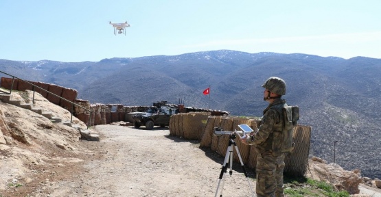 Mehmetçik, teröristlerin geçiş güzergahını yerle bir etti