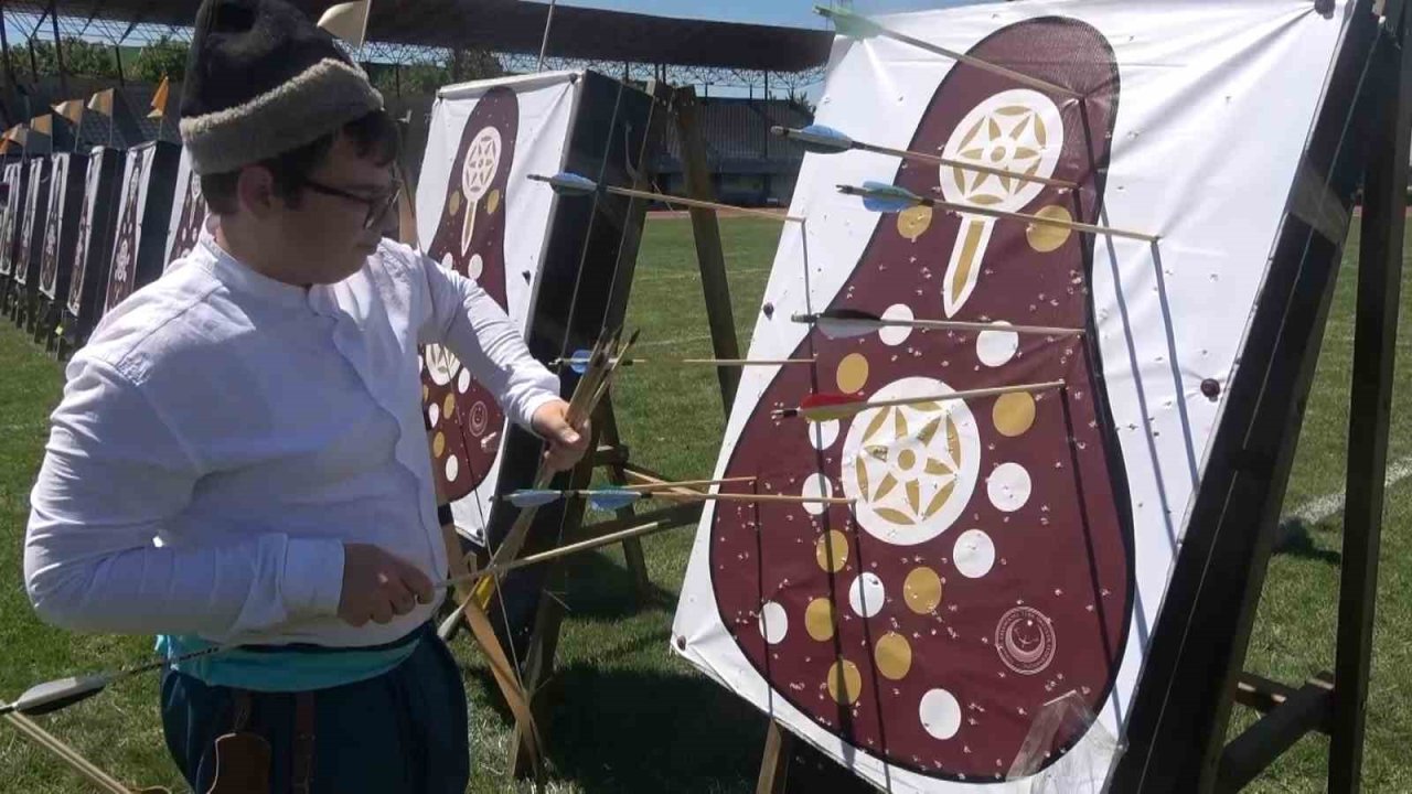 Okçuluk Çocukların Hem Ruhuna Hem Bedenine İyi Geliyor