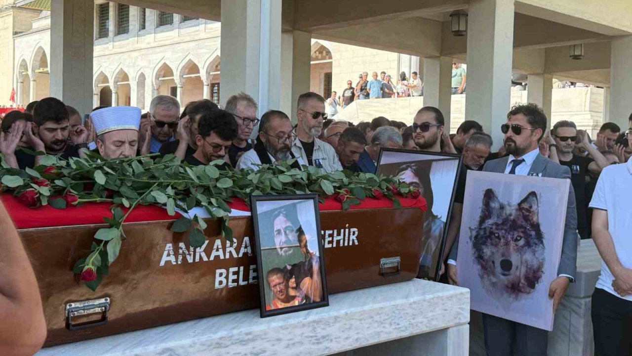 Gazeteci-yazar Nihat Genç Son Yolculuğuna Uğurlandı