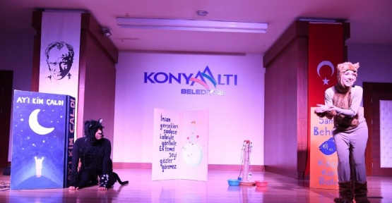 Konyaaltı’nda kreş öğrencilerine tiyatro