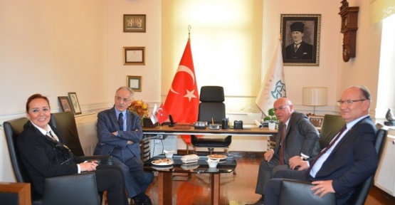 Başkan Eşkinat Murat Karayalçın’ı ağırladı