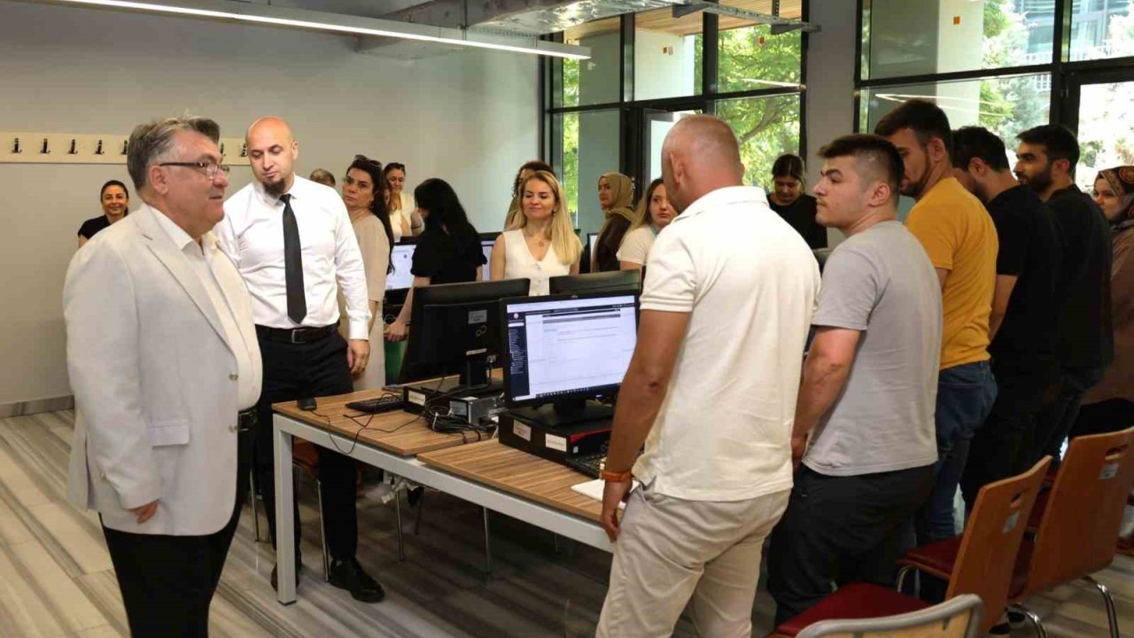 Uluslararası Öğrencilerden Beun’a Yoğun İlgi
