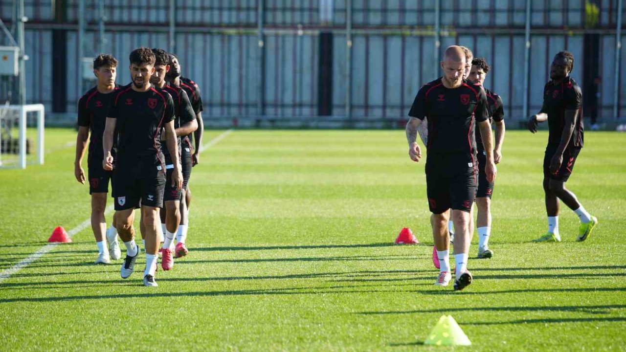 Samsunspor Yeni Sezona Günde Çift Antrenmanla Hazırlanıyor