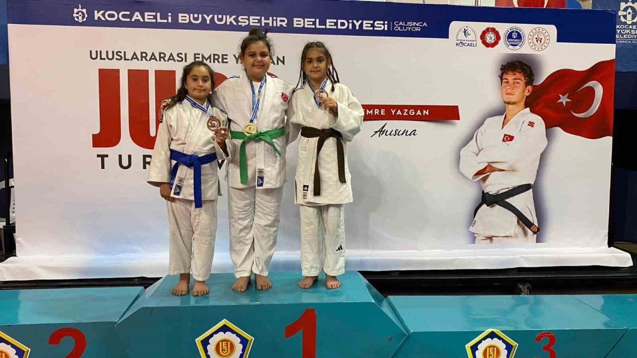 Yunusemre’nin Süper Minikleri Manisa’yı Gururlandırdı