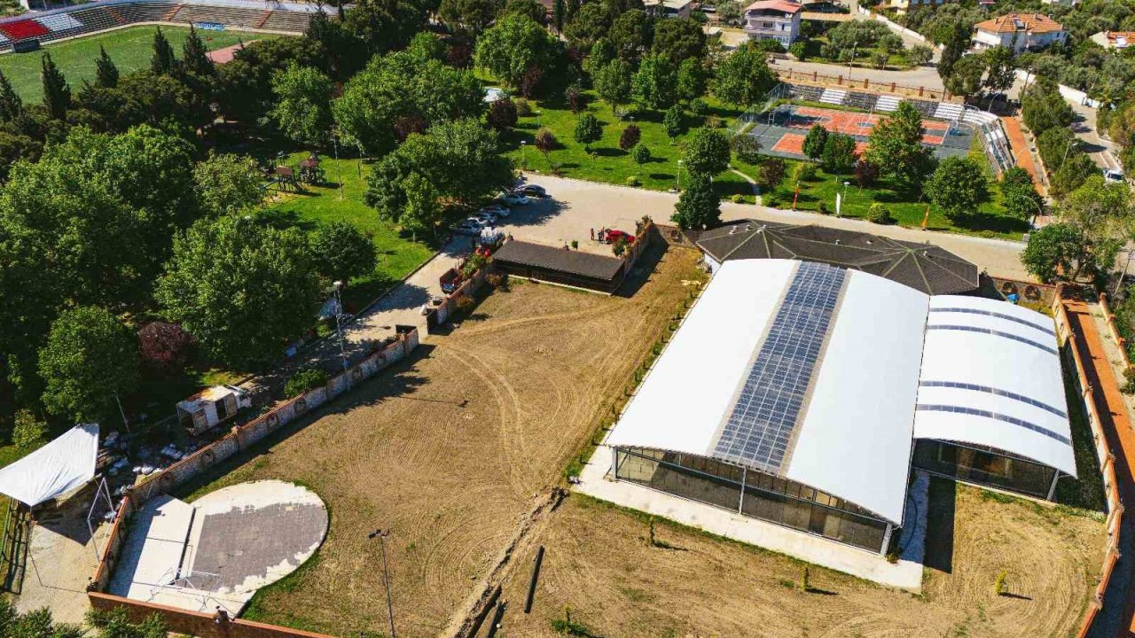 Yenilenen Pamukören Spor Tesisleri Gençlerin Hizmetine Açıldı