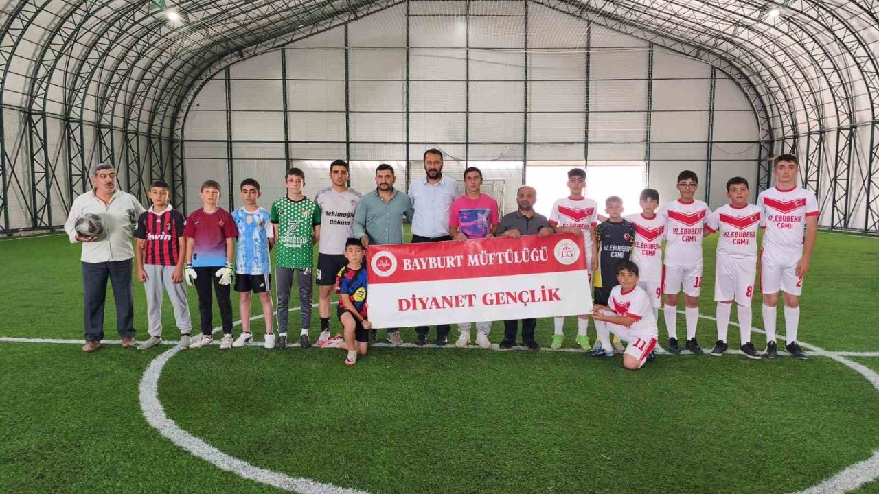 Bayburt’ta ’yaz Kur’an Kursları Arası Futbol Turnuvası’ Başladı