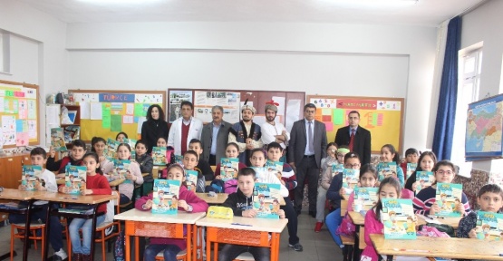 Kulu’da ‘vefa’ konulu tiyatro oyunu sergilendi