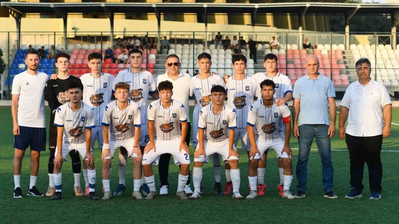 Yunusemre’nin U17’leri Türkiye Şampiyonası 2. Kademe İçin Uşak’ta Mücadele Edecek