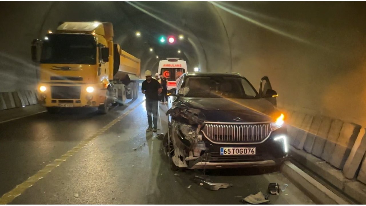 Togg, Güzeldere Tüneli’nde Kaza Yaptı