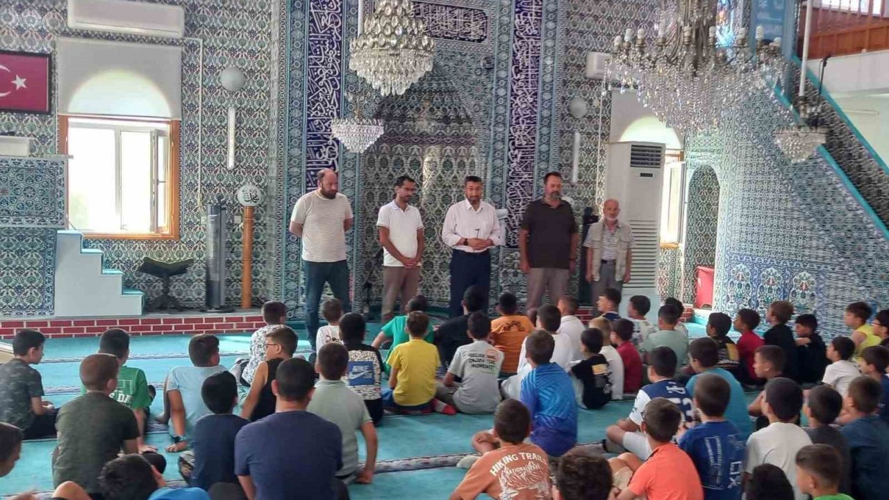 Bandırma’daki Camilerde Yaz Kurslarına Yoğun İlgi
