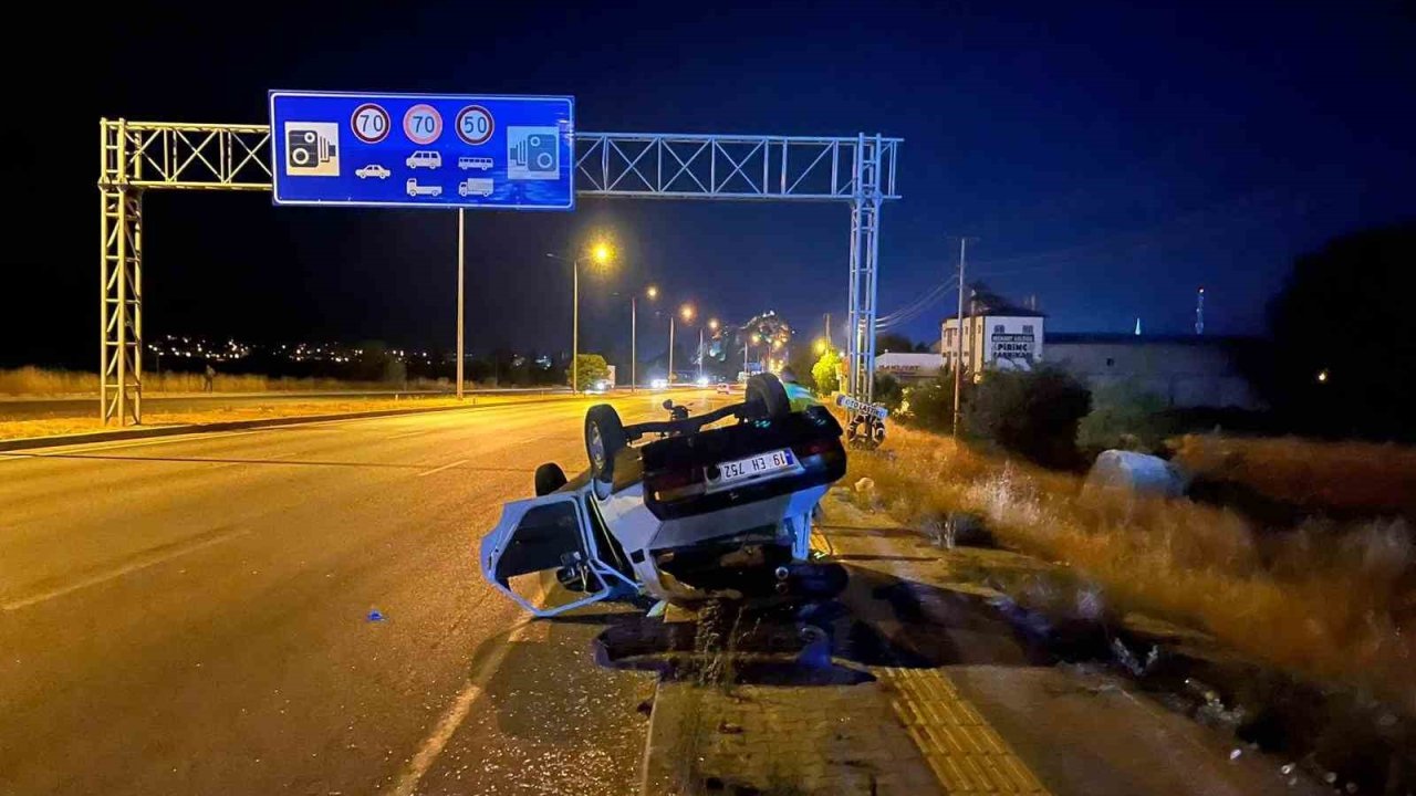 Tırın Sıkıştırdığı Otomobil Takla Attı: 1 Yaralı