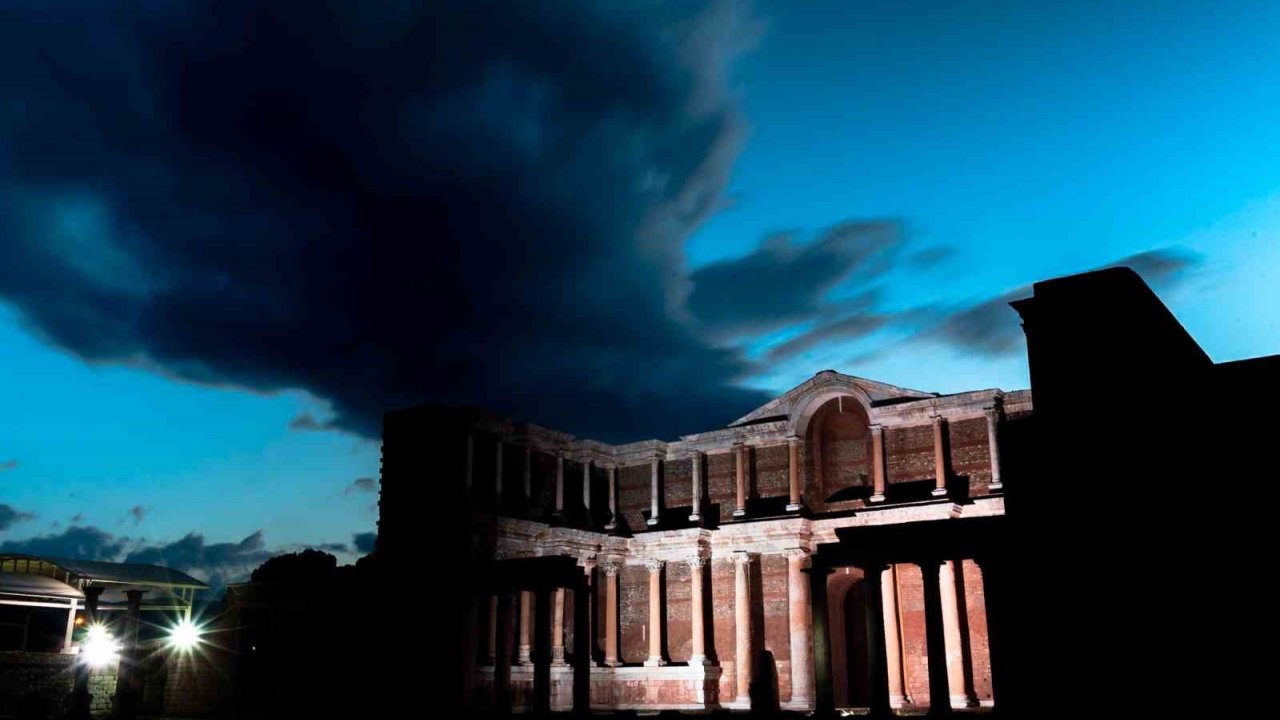 Ak Parti’li Mücahit Arınç: