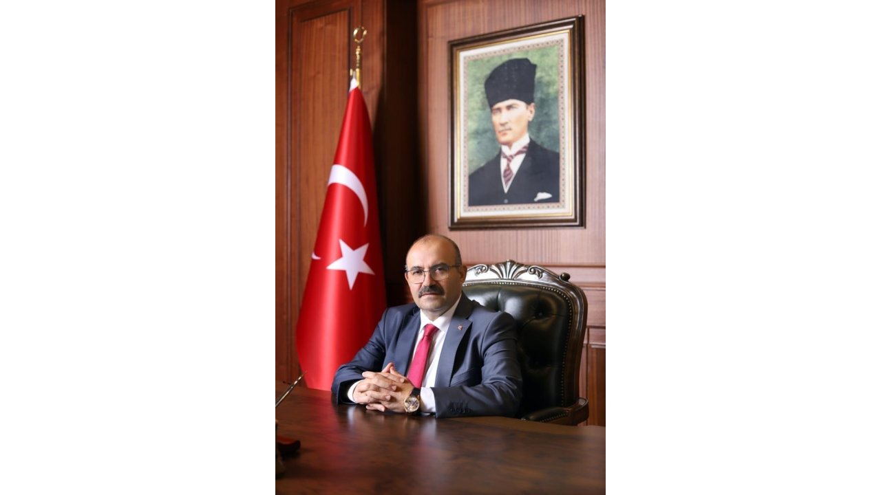 Vali İsmail Ustaoğlu,