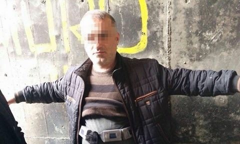 Sigaraları vücutlarına zulalamışlar