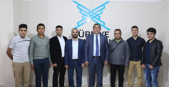 Başkan Atilla, gençlerle bir araya geldi