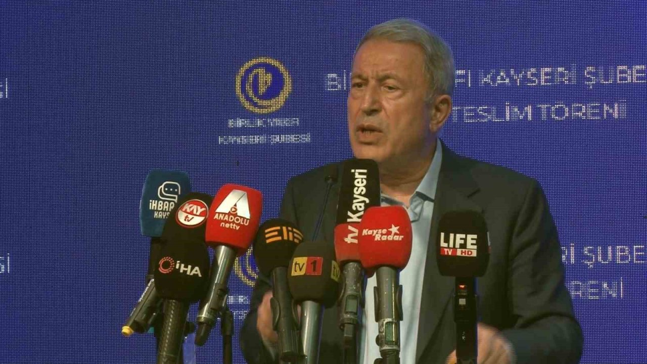 Hulusi Akar:
