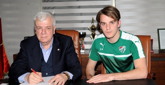 Bursaspor, genç isimle sözleşme uzattı