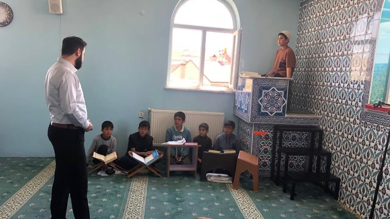 Kur’an Kursunda Gönül Buluşması