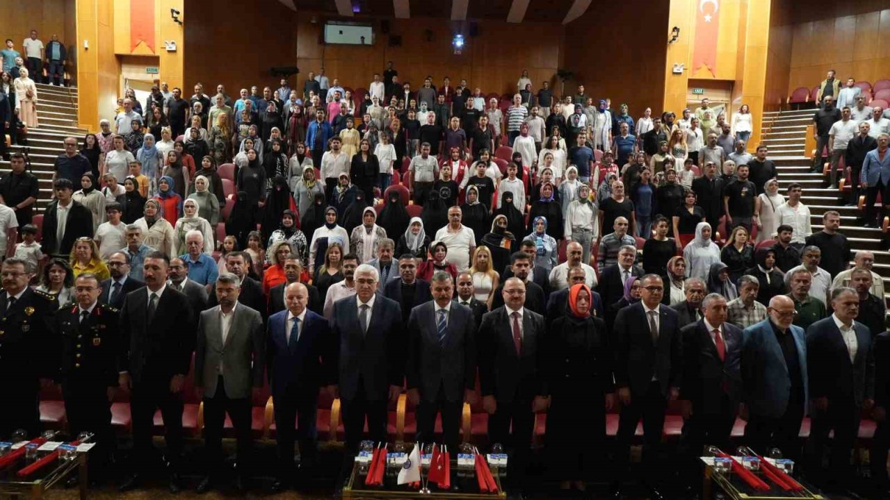 İletişim Fakültesi Akademisyenleri Ve Öğrencilerinin Hazırladığı ‘Darbe Kafası’ Filmi 15 Temmuz’da İzleyiciyle Buluştu