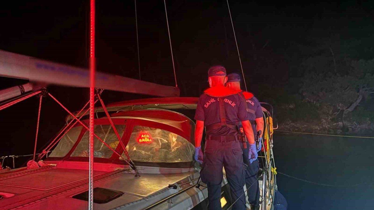 Sahil Güvenlik Dalaman Açıklarında Üç Vatandaşa Tıbbi Tahliye Gerçekleştirdi